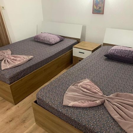 Et Apartaments 티라나 외부 사진