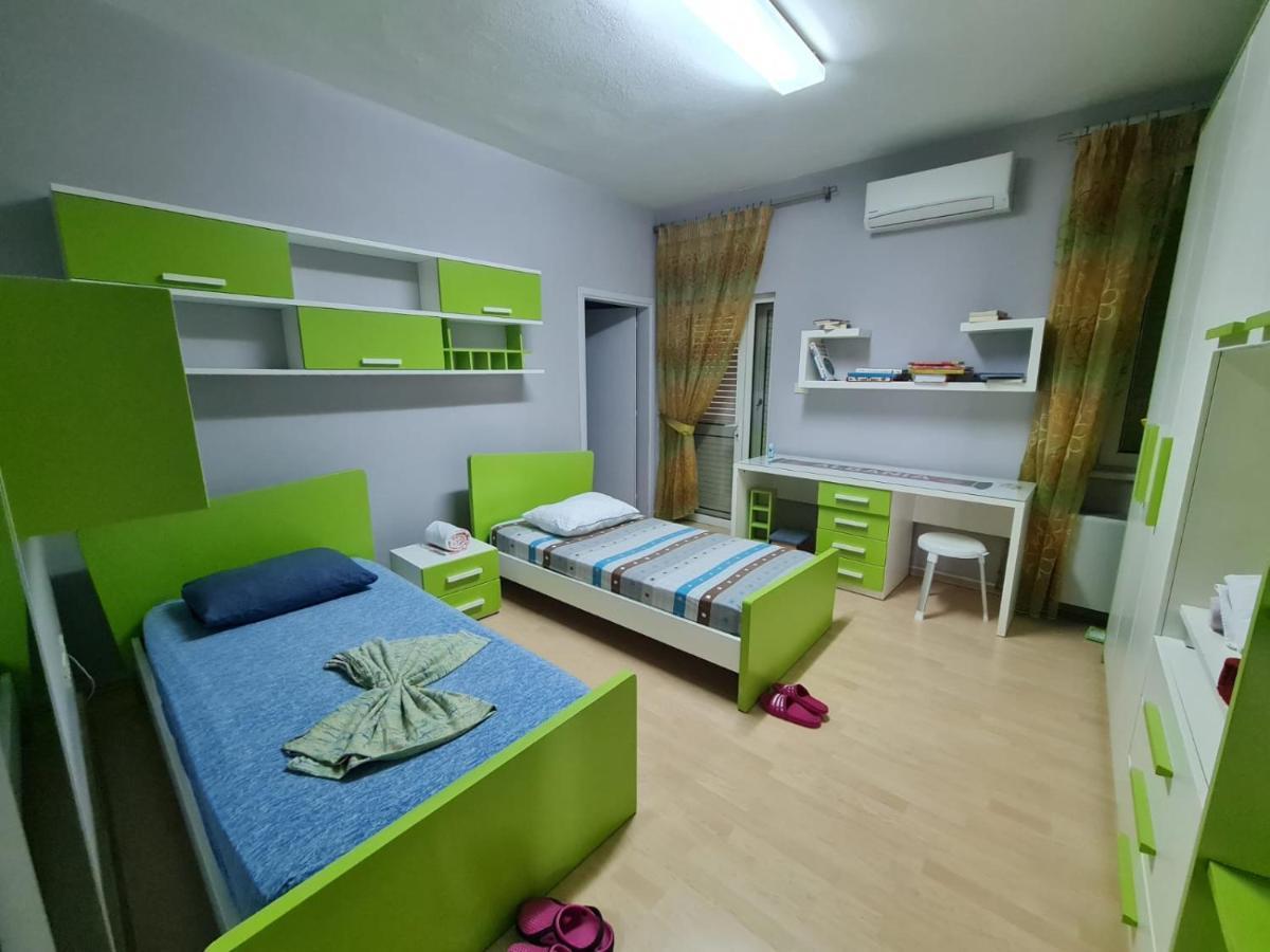 Et Apartaments 티라나 외부 사진